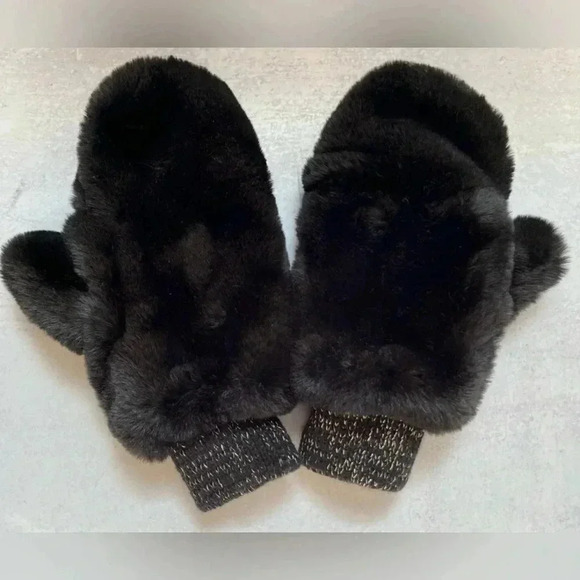 Lauren Conrad Black Fluffy Faux-Fur Vegan Mittens - Picture 2 of 9